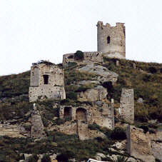 Torre e ruderi delle mura (lato 'catocastro')