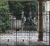 Villa Robbio, Vedano Olona
cancello d'ingresso e scalinata liberty
Foto E.B.
Diritti riservati