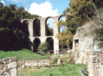 Monterano - L'acquedotto