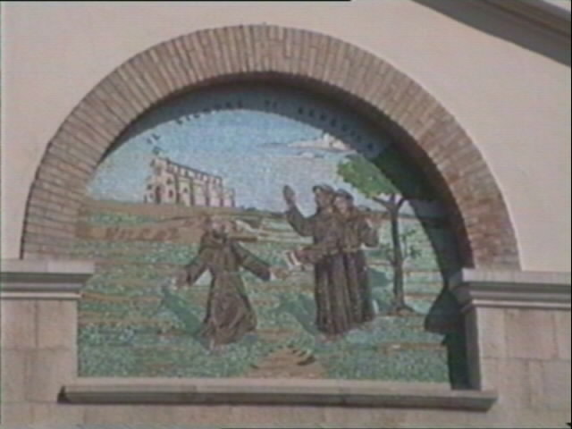 Mosaico destro della facciata del Convento