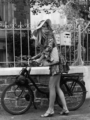 Brigitte Bardot velosolex