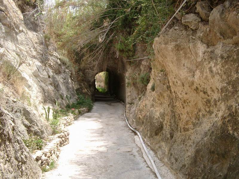Tunnel di Chiaia di Luna
