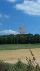 La croce di Lorena monumento di De Gaulle a Colombey les deux Eglises