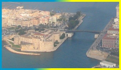 Taranto, il Castello Aragonese e il Ponte Girevole