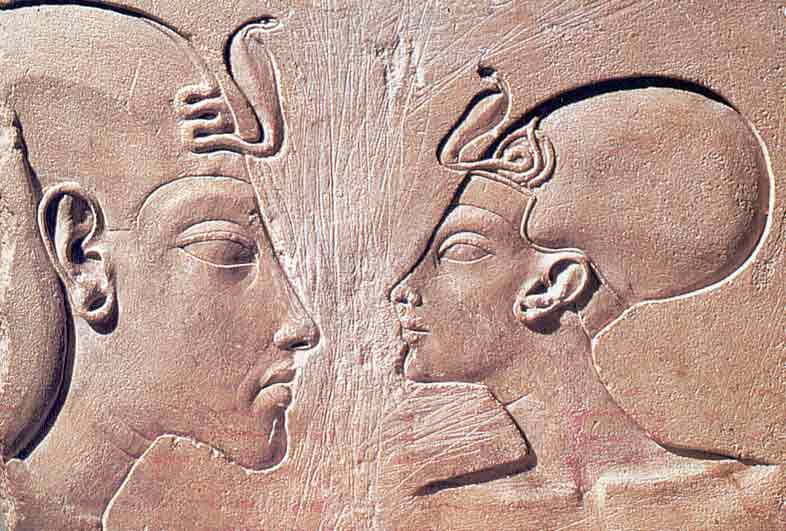 lAkhenaton e Nefertiti