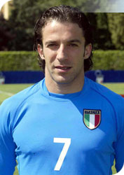 Alessandro Del Piero - Splendido colpo di testa e grande fiuto del gol, si prenota per un posto fisso in Nazionale