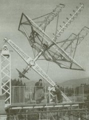 Le antenne del ben noto radiotelescopio di Arcetri per la ricezione delle radiazioni solari di 225 MHz (primo radiotelescopio italiano) che ha reso di eccezionale portata ai fini dell'astrofisica, il contributo italiano.