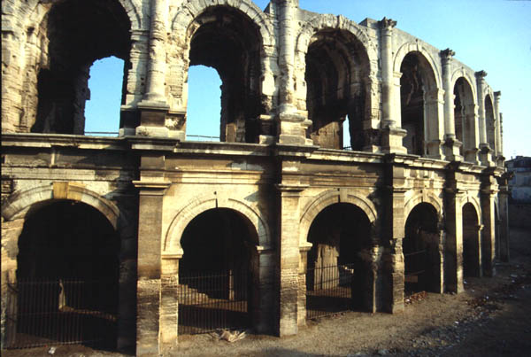 Arles France Theatres Amphitheatres Stadiums Odeons Ancient Greek Roman World Teatri Odeon