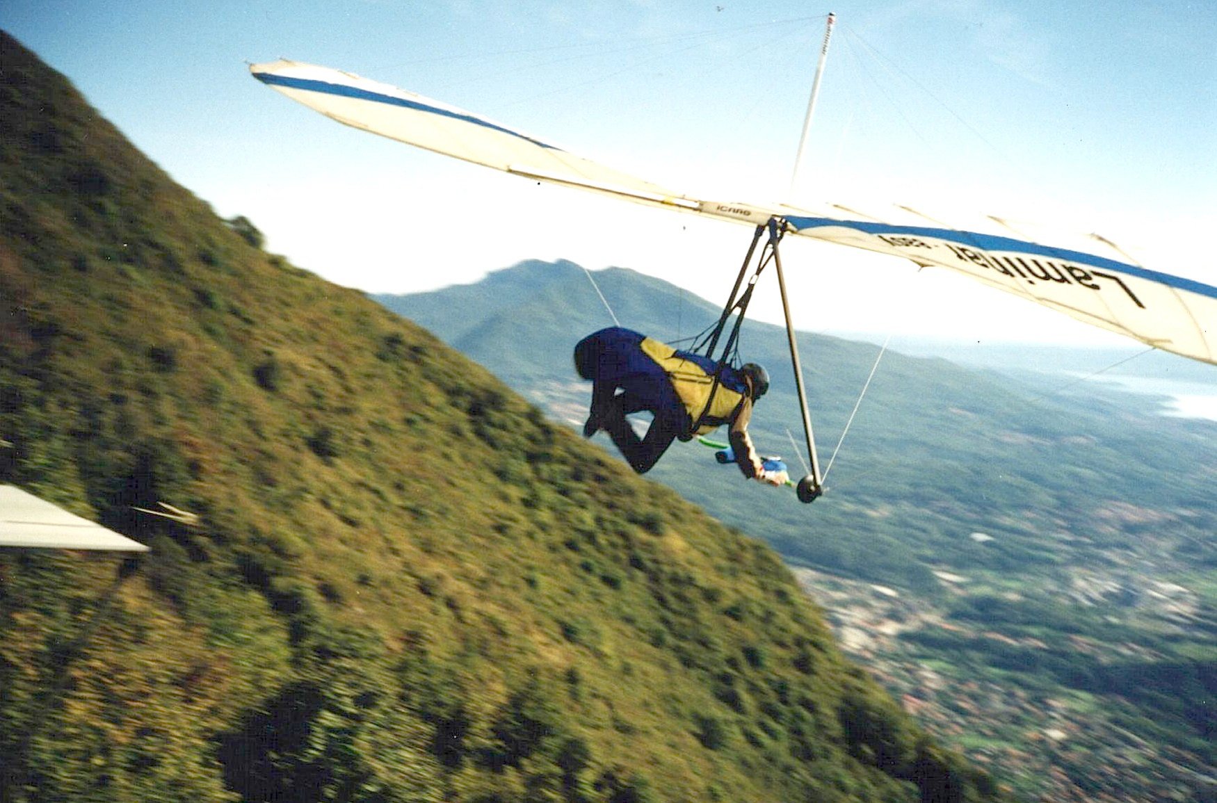 Sasso take off, Oct 2001