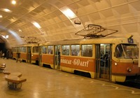 Alcune Città dell'ex Unione Sovietica adoperarono per primi il sistema dei Tram sotterranei : le vetture non si possono proprio vedere, ma le stazioni....