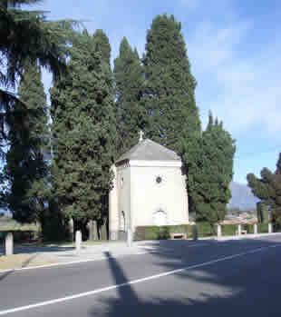 Tomba di Luciano Manara