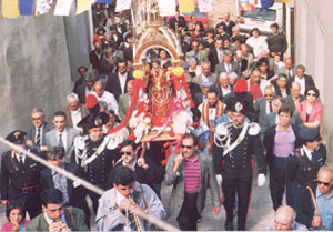 processione in onore di Santa Barbara