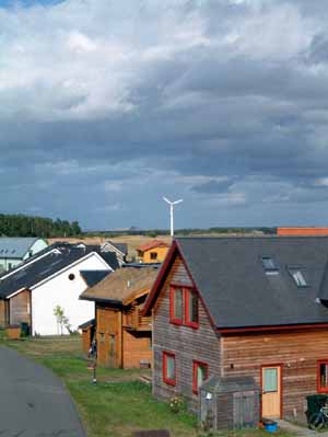 I tetti del villaggio ed il mulino a vento