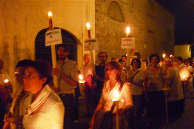 In processione lungo il Fillungo