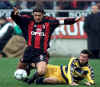 maldini2.jpg (44065 byte)