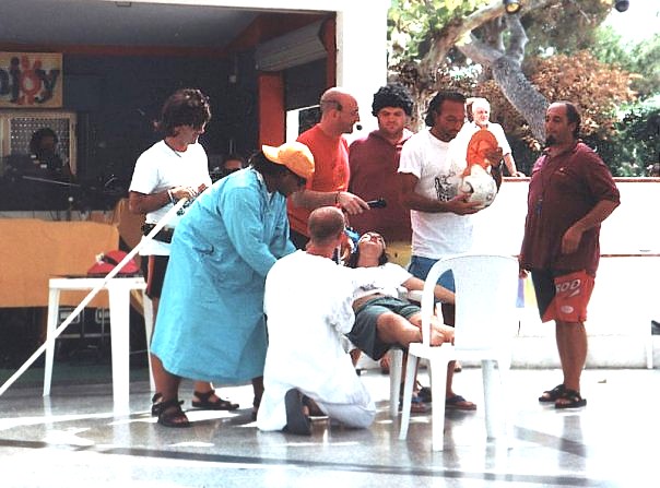 Rarissime foto del Work in Action-in diretta della telenovela,
catturate dal nostro amico e sostenitore
Luca Lombardini nel 1999