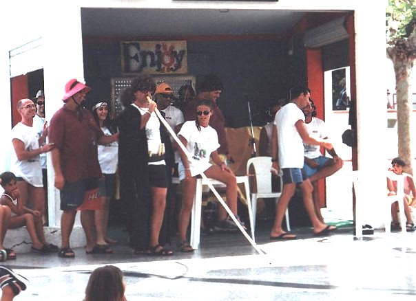 Rarissime foto del Work in Action-in diretta della telenovela,
catturate dal nostro amico e sostenitore
Luca Lombardini nel 1999