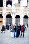 Sotto il colosseo 2.jpg (163711 byte)
