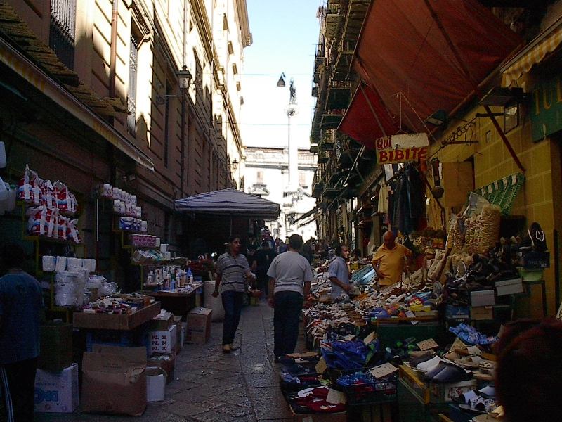 ../Images/Palermo_LaVucciria59.jpg