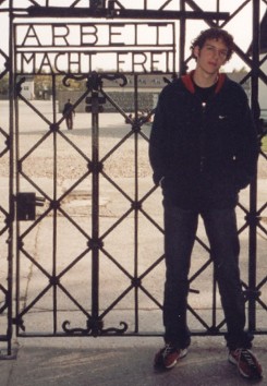 Dachau, Ottobre 2001 (sonno a mille, menefreghismo idem)