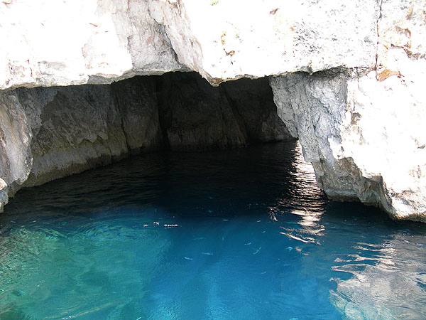 Grotta delle Viole