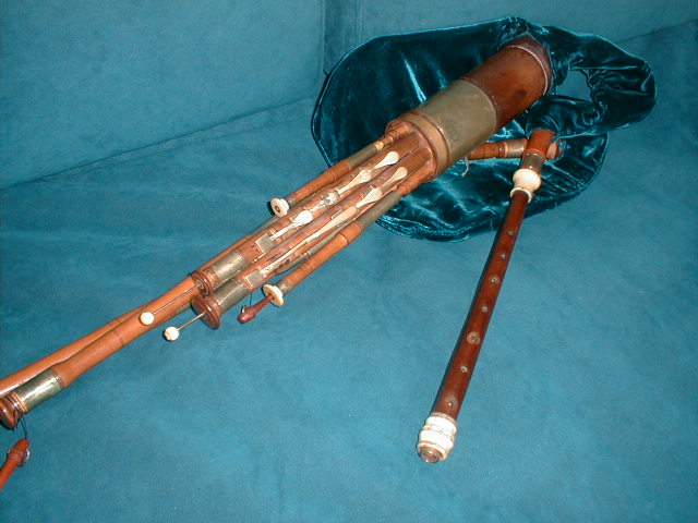 uilleann pipes