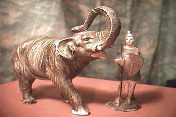 Elefante in pasta NARDI-Soldato romano CONFALONIERI-Made in Italy