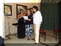nella foto: Valentina Pulieri, Anna Marinelli e Imma Naio