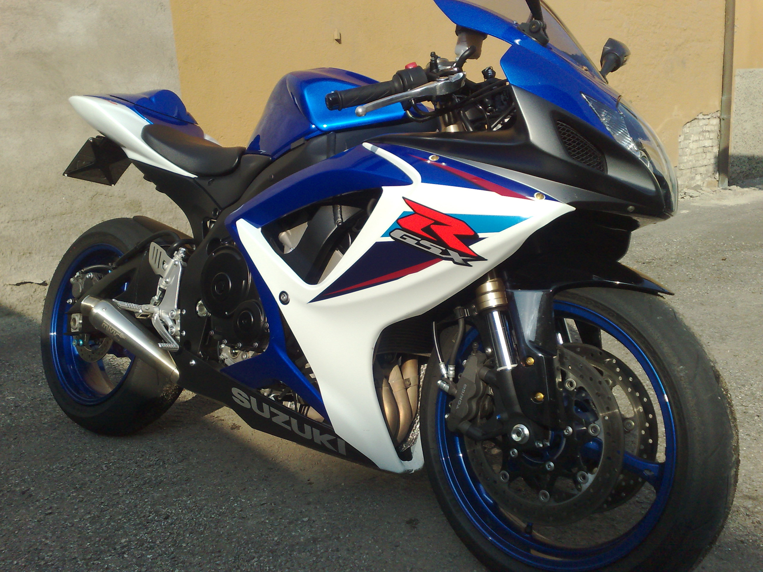 Сузуки gsxr 600 k7