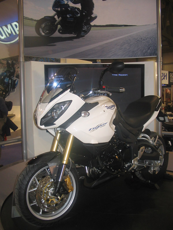 eicma06 011