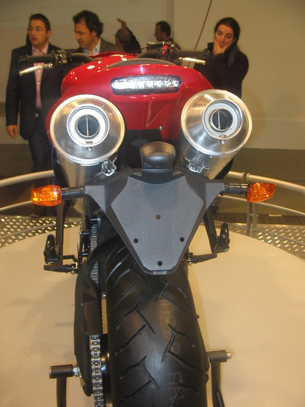 eicma06 024