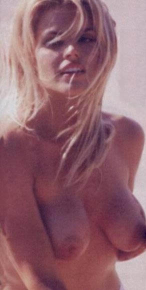 Geena Lee Nolan Nude Pic