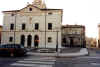 Il Municipio e la facciata del Teatro Comunale