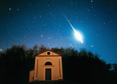 Una stupenda immagine di una grossa meteore (Un bolide)