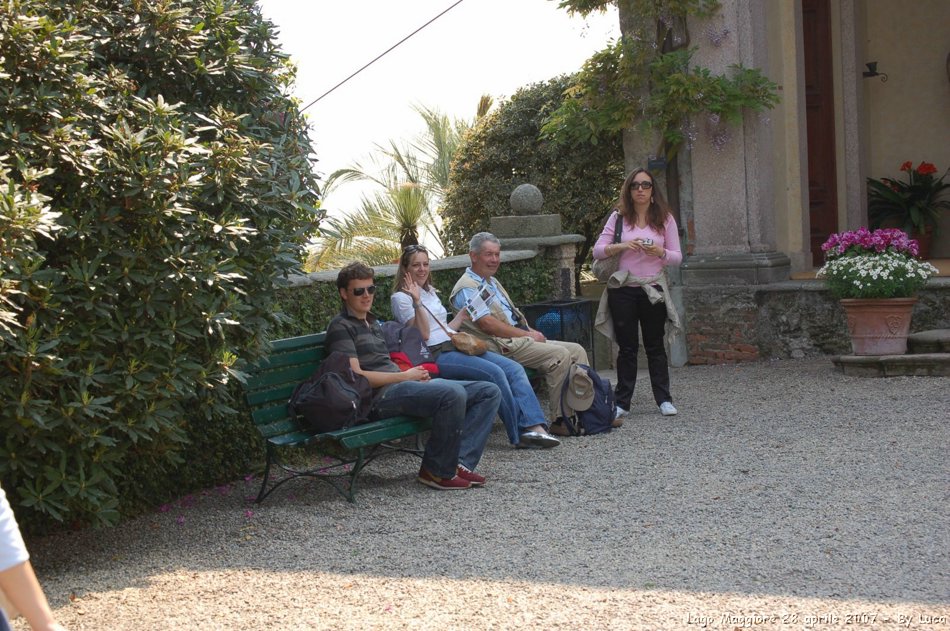 Lago Maggiore, Stresa, Isola Bella e Isola Madre, 28 aprile 2007,  il team di Setriere Colle Borgata, un anno dopo in visita al Palazzo e ai Giardini Borromeo. Un po' di nostalgia e tanta allegria!! Ci rivedremo il prossimo anno. Olimpiadi Torino 2006 - le foto piu' belle, le gare, i volontari di Sestriere Colle e Borgata. La vita, vista da dietro il palco,prima, durante e dopo l'evento che ha reso grande Torino, il Piemonte e l'Italia. Gli sport invernali, gli atleti, l'organizzazione, le strutture olimpiche come non li avete mai visti.