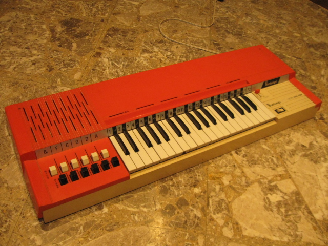Bontempi Chord Organ 
