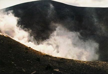 una solfatara nell'isola di Vulcano