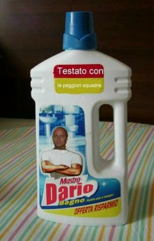 Mastro Dario - Per la pulizia dei tuoi spogliatoi, inizia presto e non pulisce il water