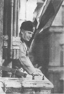 Benito Mussolini - Duce D'Italia