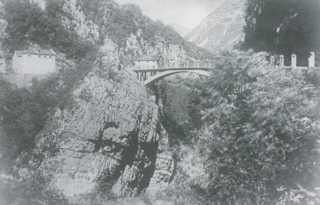 Ponte Colomber prima che venisse costuita la diga sul Vajont