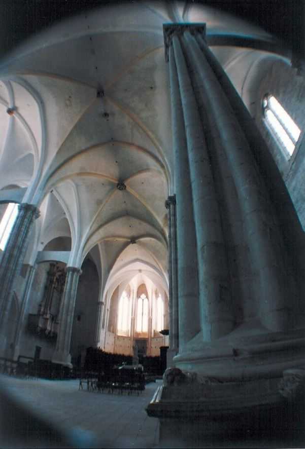 Interno del Duomo di Tod