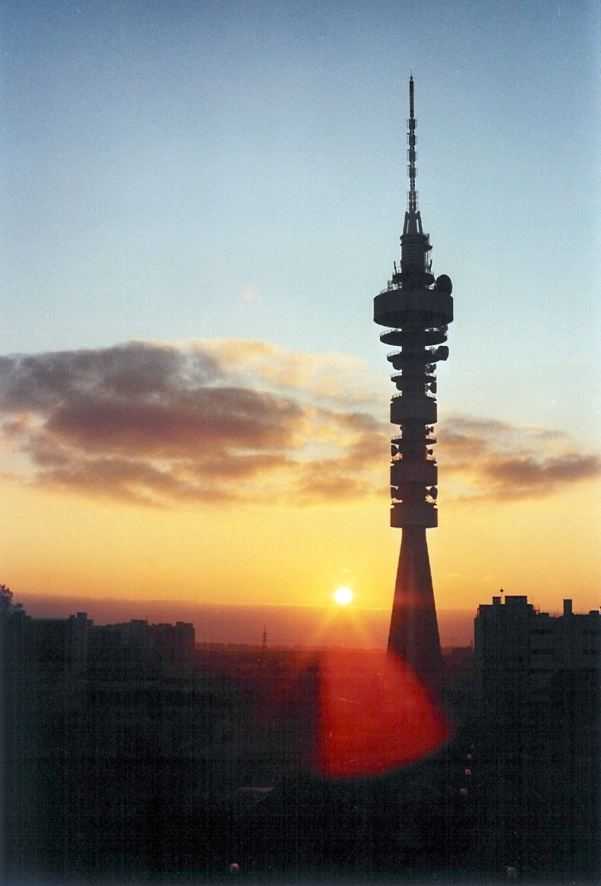Torre Telecom al tramonto