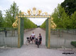 l'entrata nel parco del  palazzo reale