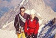 Andrea e Tiziana in vetta al Monch; l'Eiger alle spalle.