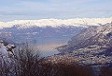 Mandello, Bellagio e il Lago di Como dai pressi della cima del Moregallo.