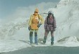 Galis e Silvano fingono di avere freddo, mentre solo una leggera brezzolina estiva soffia tra le nevi del Monte Rosa.