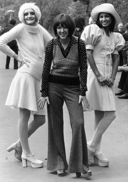 Bell-Bottoms trousers 70s - 2 - Pantaloni a campana / scampanati / a ...