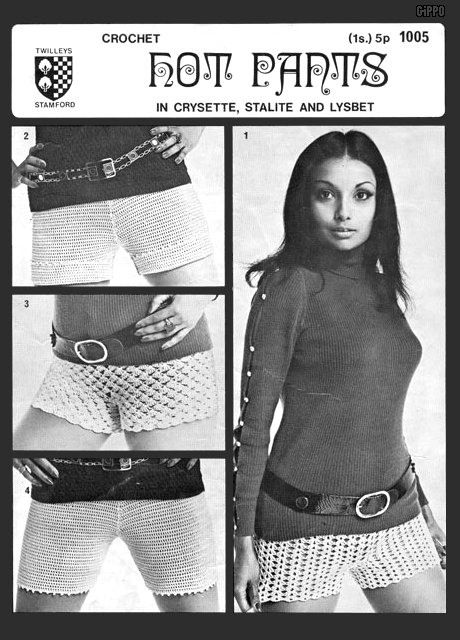 mini shorts crochet 1970s