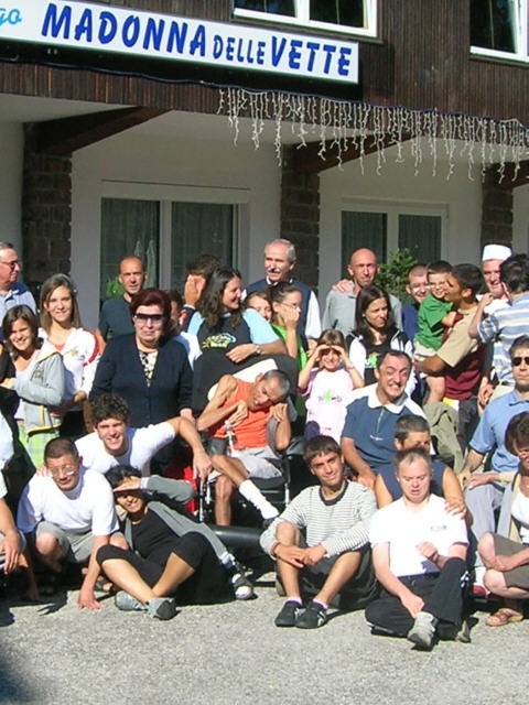Vacanze 2006 - Alba di Canazei - Particolare della foto di gruppo