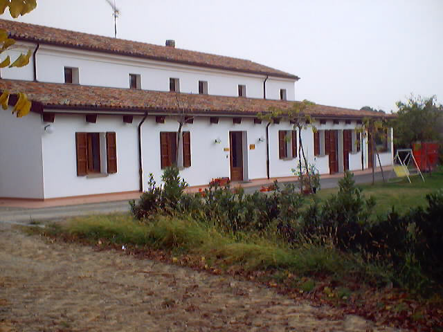 Foto della sede della Comunit (novembre 2002)